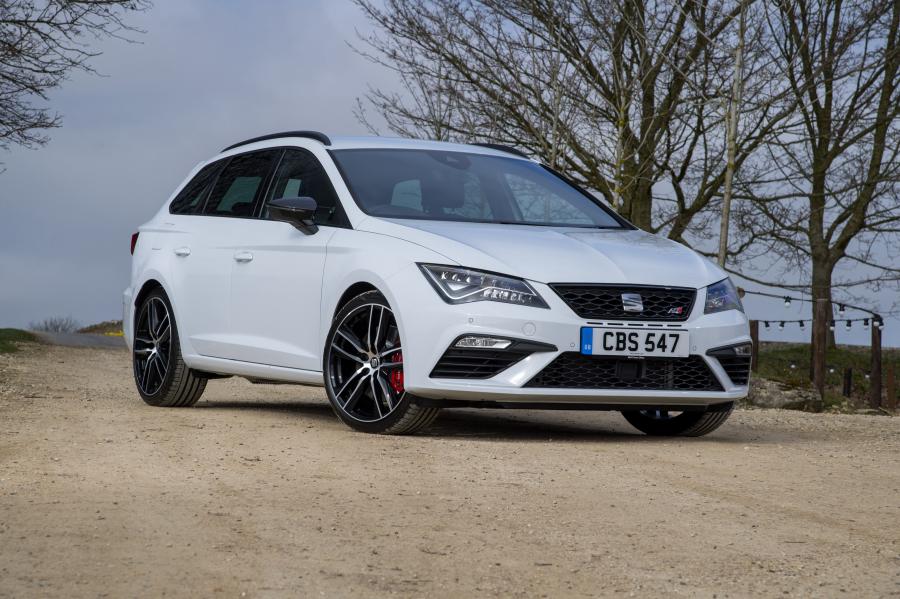  Seat Leon ST Cupra 300 2017 года  (UK) (фото 1 из 40)